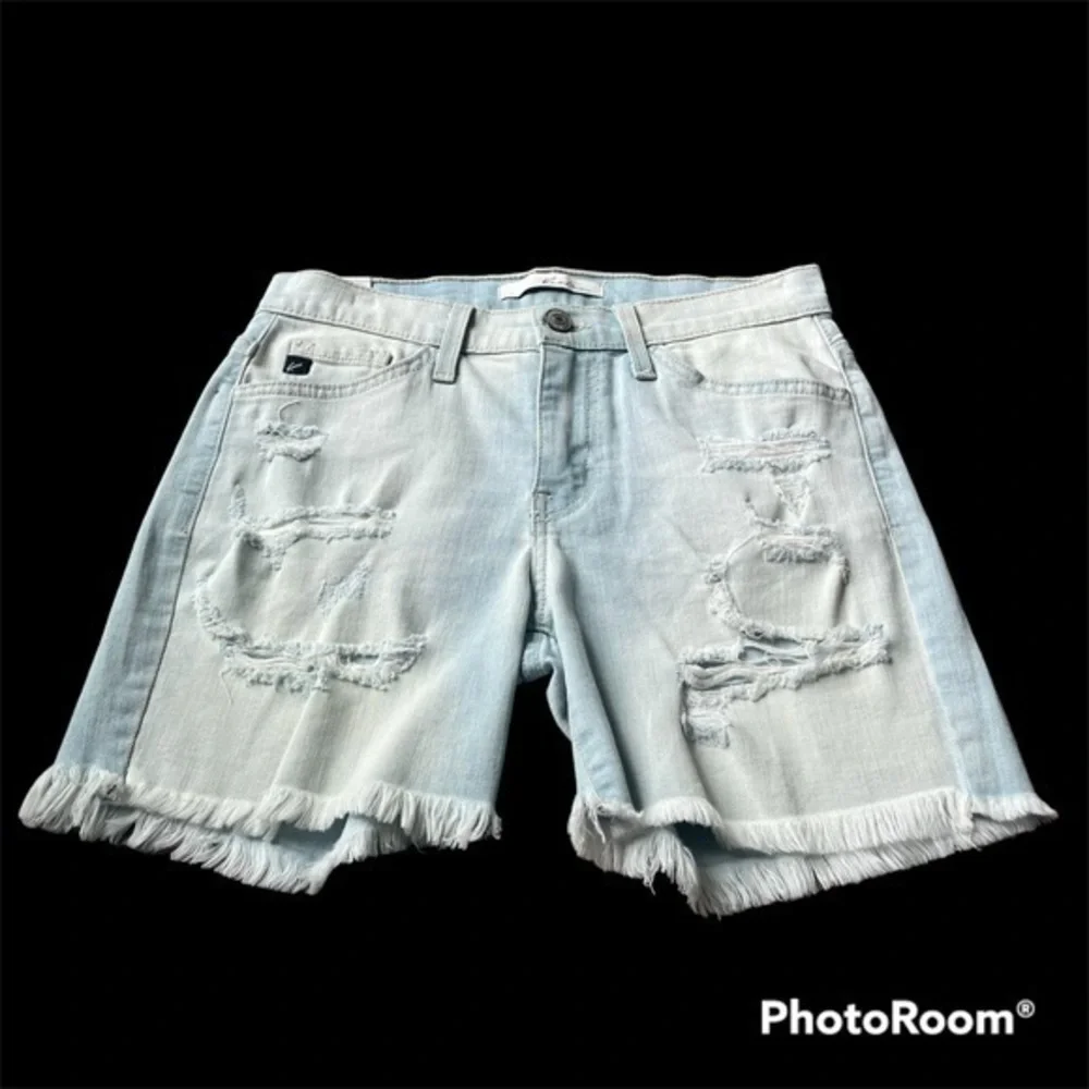KanCan Light Wash Distressed Bermuda Denim Shorts Size 25 Raw Hem Y2K
